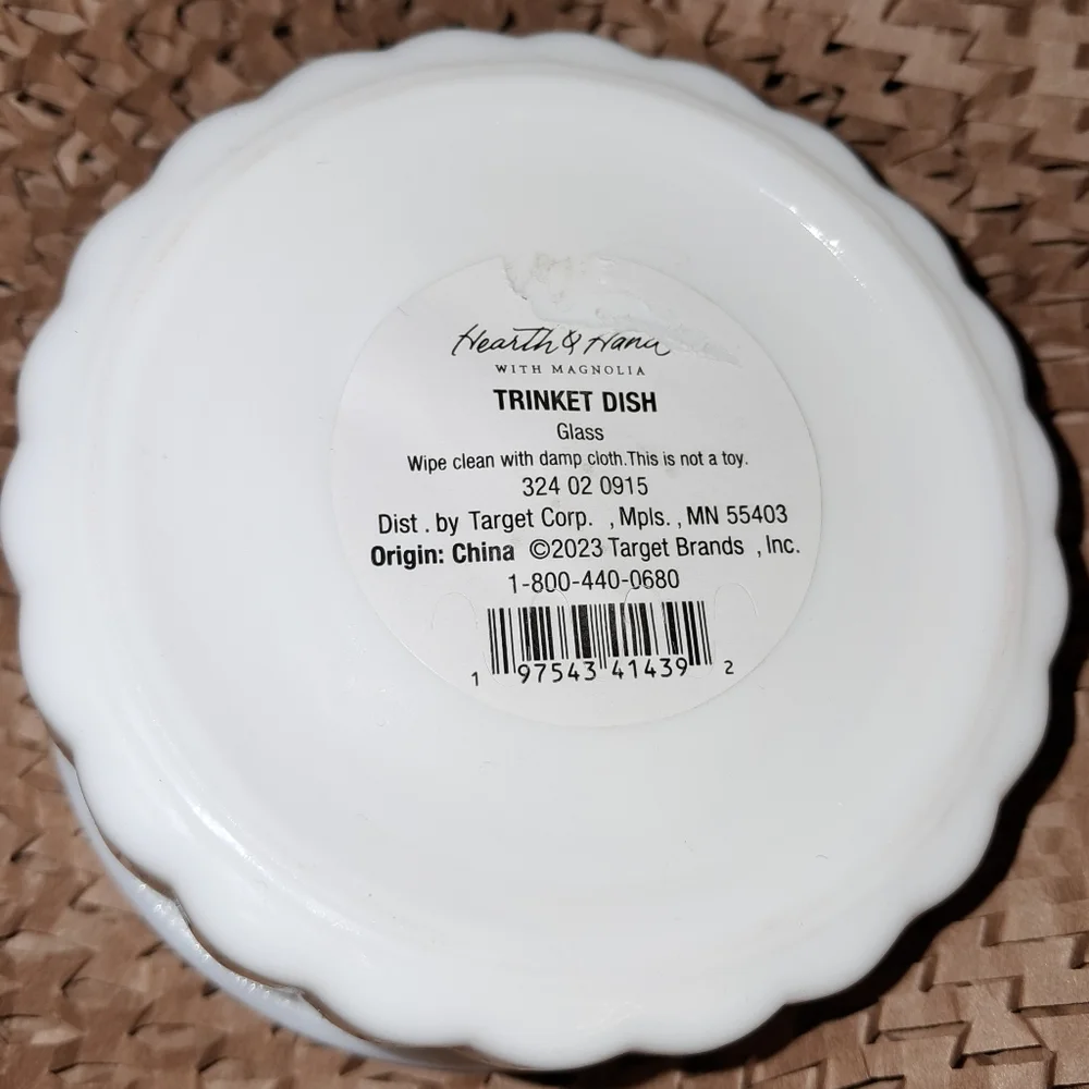 Hearth & Hand NWT Milk Glass Ribbed Trinket Dish In White